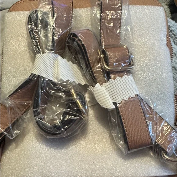 CALPAK Kaya Mini Backpack in Caramel New with Tags - Picture 5 of 13